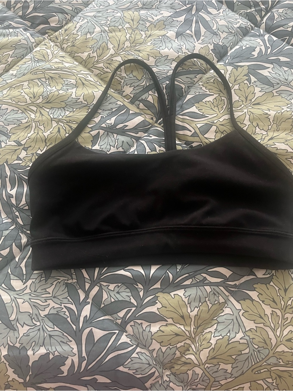Lululemon Y light support sports bra